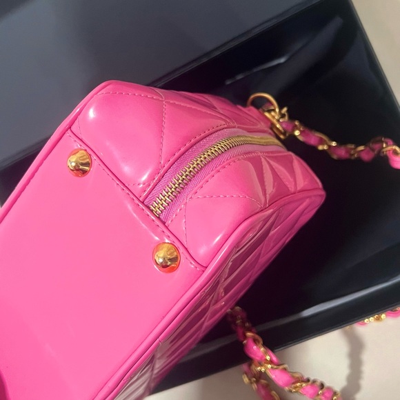Rare🎀Chanel Barbie Pink 24K gold plated Hardwear vanity Bag - Picture 12 of 16